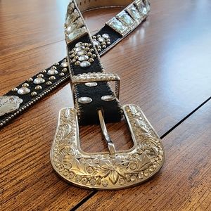 BHW Cowgirl West Black Belt